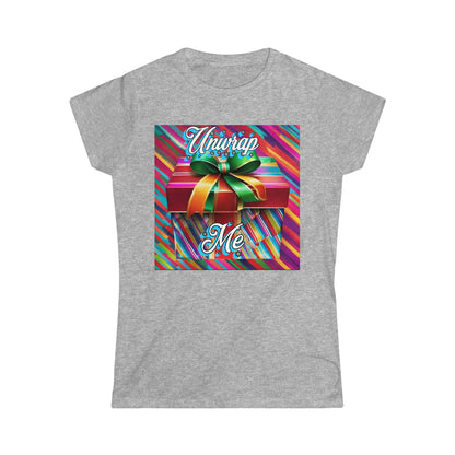 Women's "Unwrap me" T-Shirt