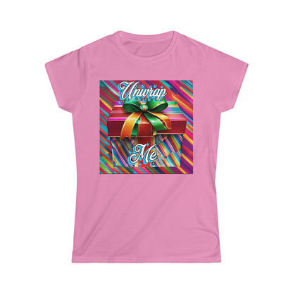 Women's "Unwrap me" T-Shirt